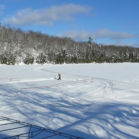 Auberge Du Lac Morency 성히폴라이트 외부 사진