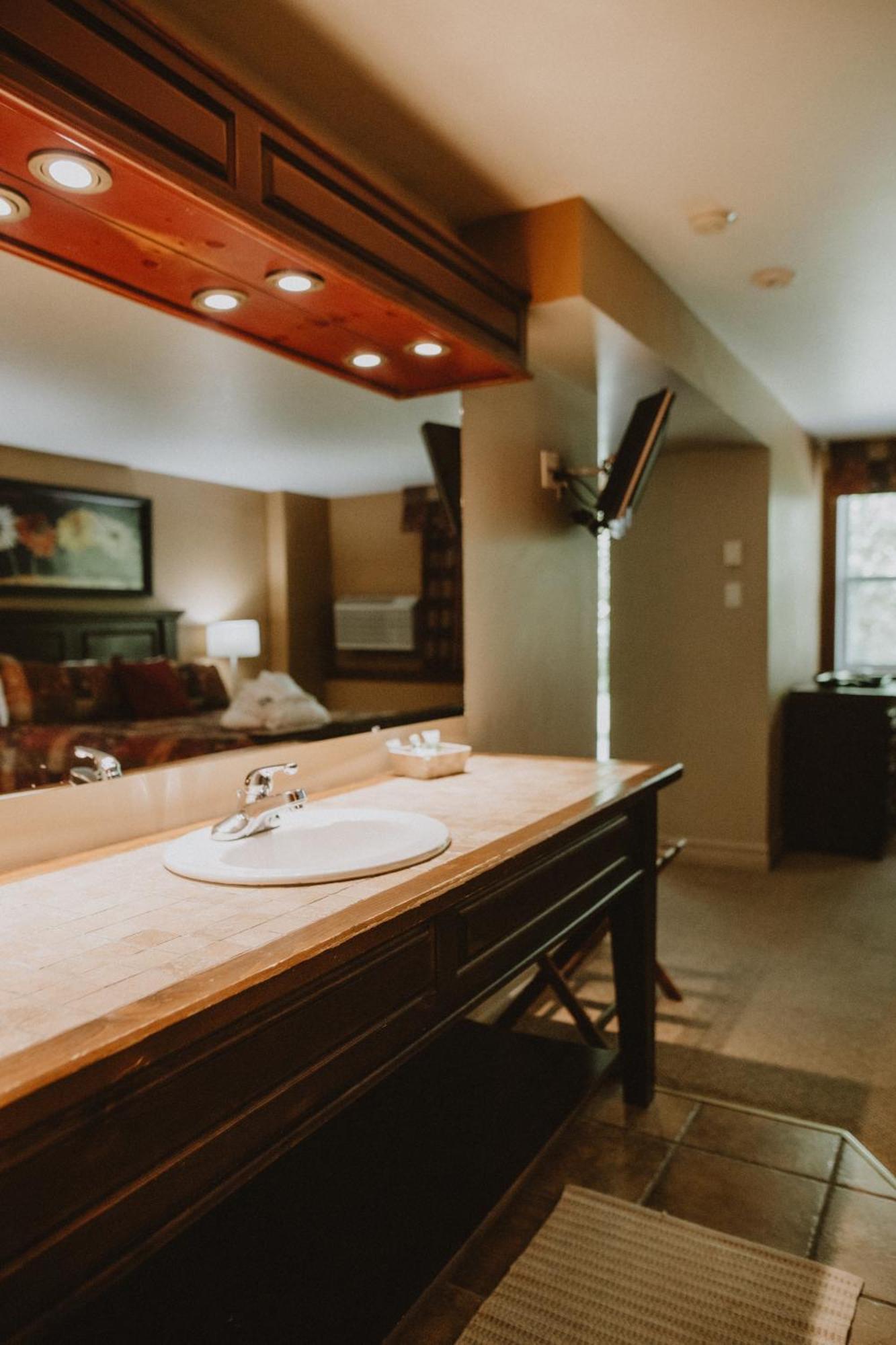 Auberge Du Lac Morency 성히폴라이트 외부 사진