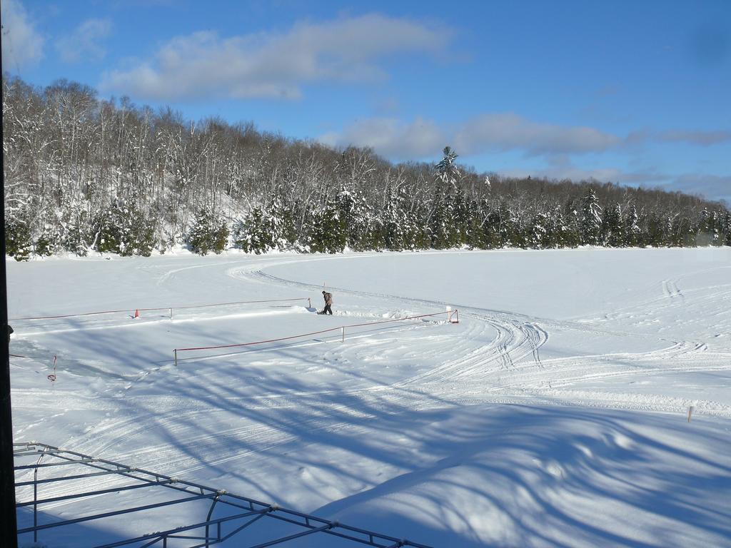 Auberge Du Lac Morency 성히폴라이트 외부 사진